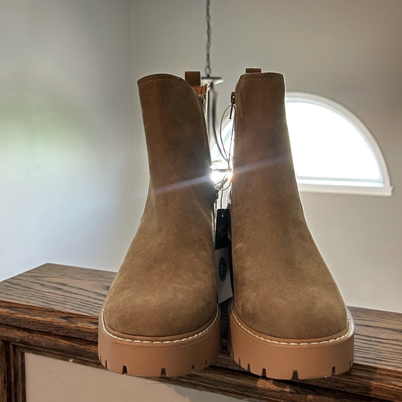 Target Boots - Picture 2 of 4